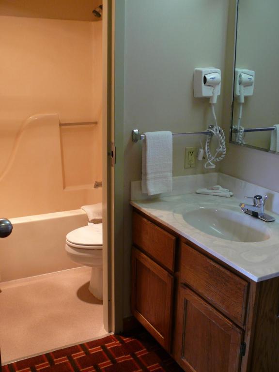 The Woodridge Inn Connersville Habitación foto